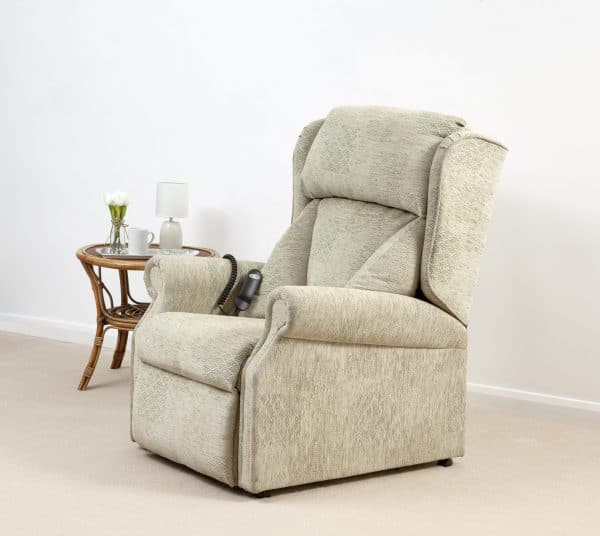 Senydd Riser Recliner Chair