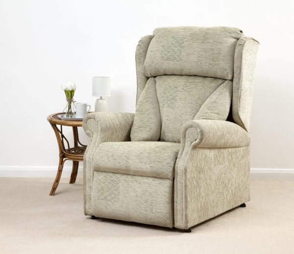 Senydd Riser Recliner Chair