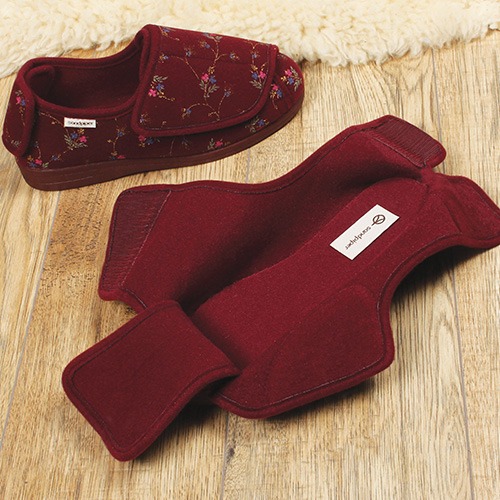 extra wide diabetic slippers