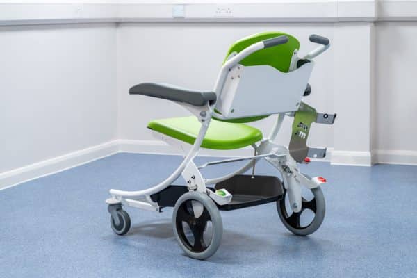 TransitFlow Hospital Portering Chair - Image 4