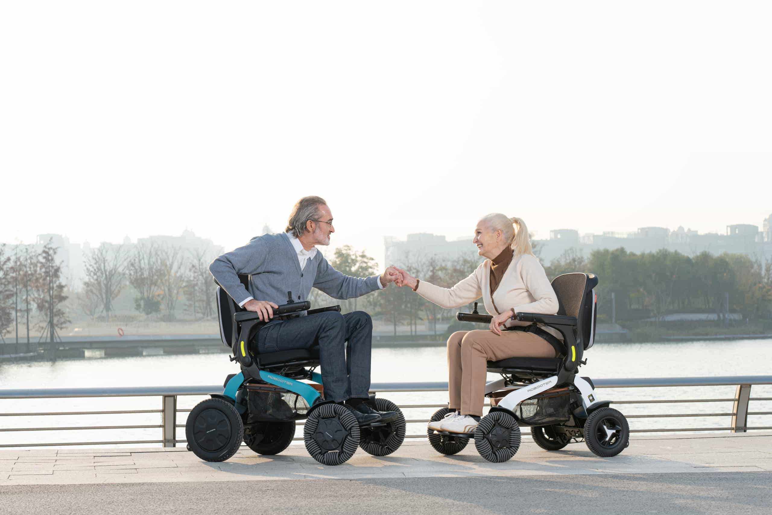 Robooter E60-A vs E60 Pro-A Powerchairs