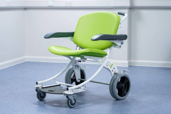 Image of TransitFlow Hospital Portering Chair – Bariatric facing left