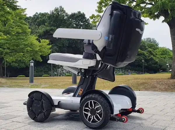 side view of Robooter-X40-Backpack_2