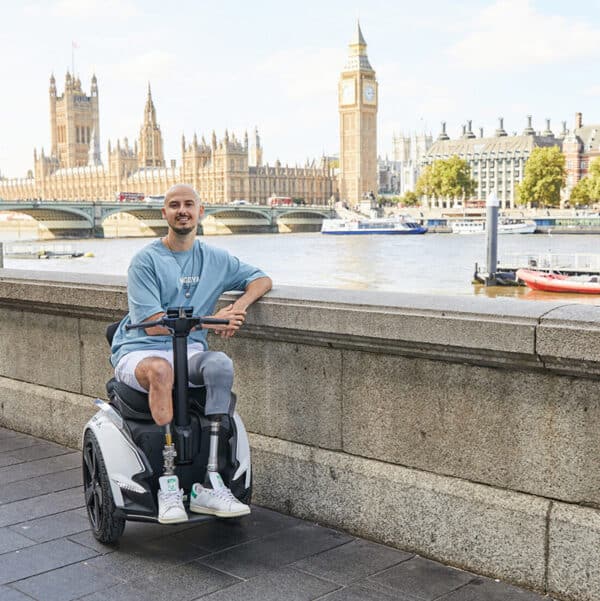 Genny Zero Self-Balancing Powerchair - Image 5