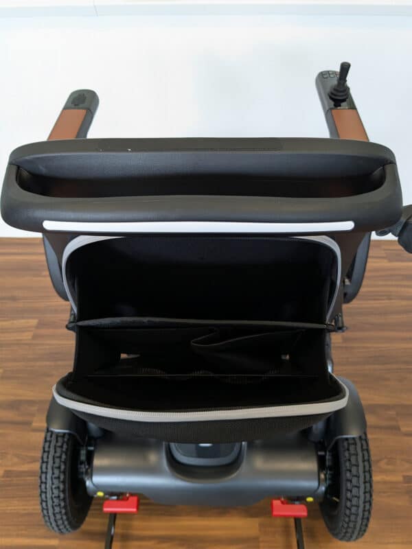 CLEARANCE Robooter E60 Pro Powerchair (Nearly New, Grade A) - Image 4