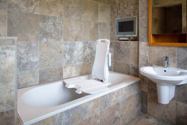 Bellavita NOVA Bath Lift - Image 6