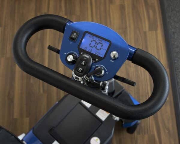 CLEARANCE Drive Autofold Elite Scooter (Nearly New, Grade A) - Image 4