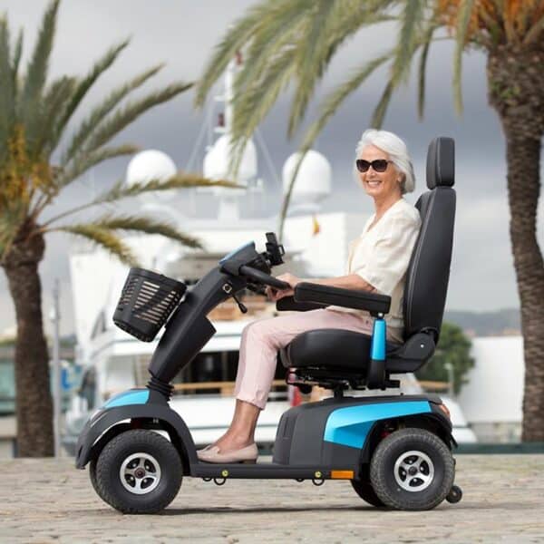 Invacare Comet Pro Mobility Scooter - Image 3