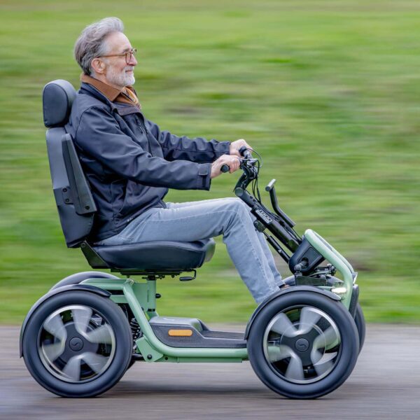 Sterling S800 Scoozy Mobility Scooter - Image 6