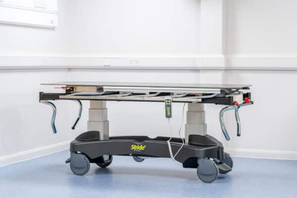 Stride Bariatric Concealment Trolley - Image 4