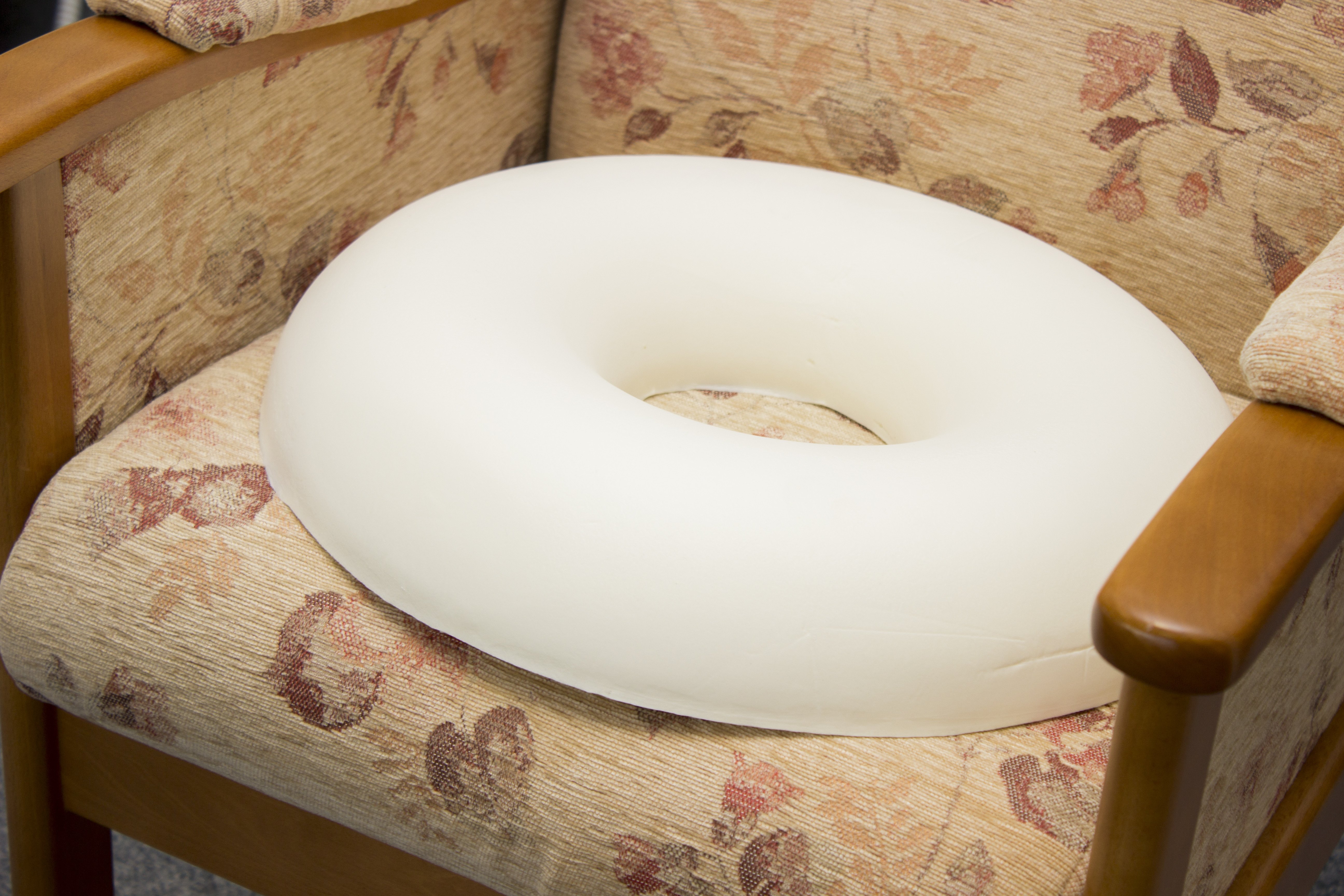 FEL35A-276 Dunlopillo Ring Cushion Ring cushion