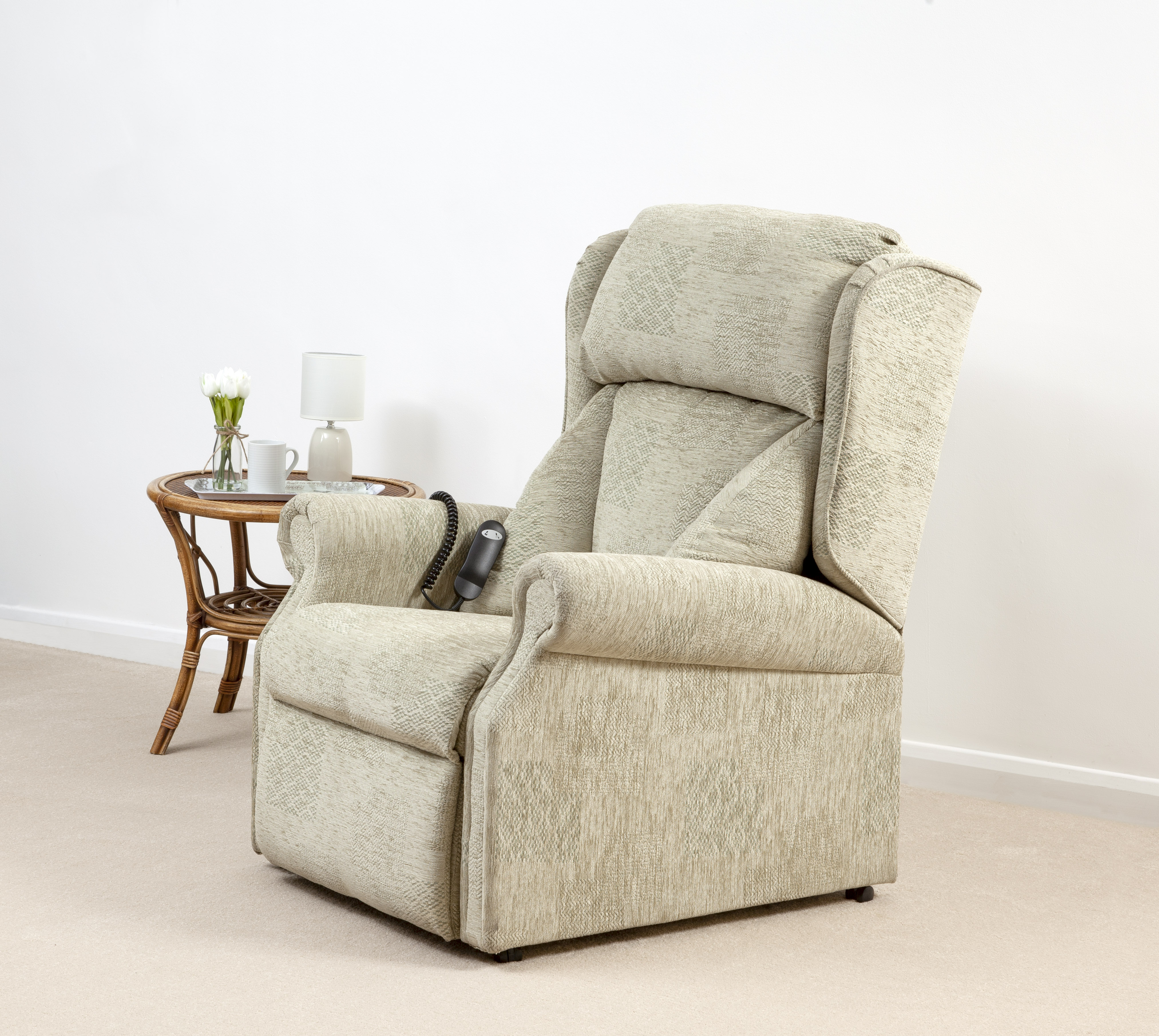 Senydd Rise and Recline Armchair Rise and Recline Armchairs Felgains